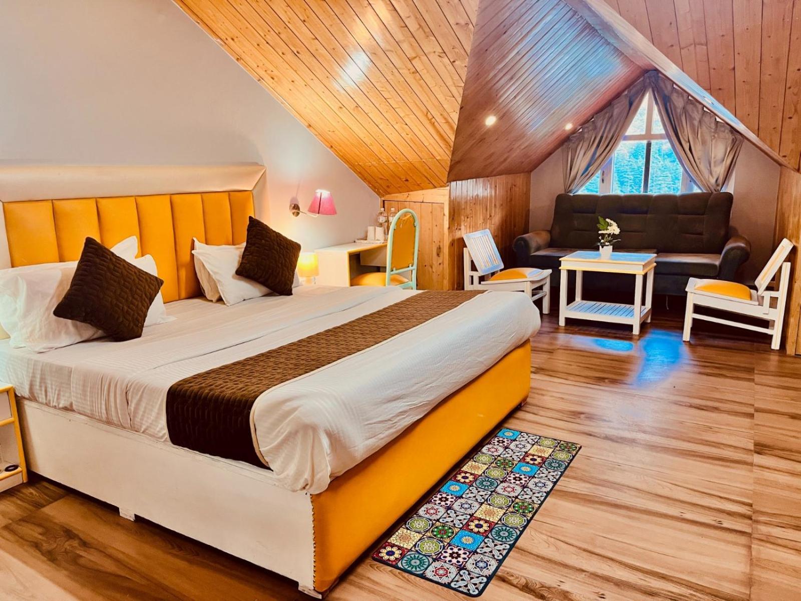 Hadimba Hill View By Hadimba Palace, Manali - Premium Room ! Family Hotel ! Parking ! Near Hadimba Temple Exteriör bild