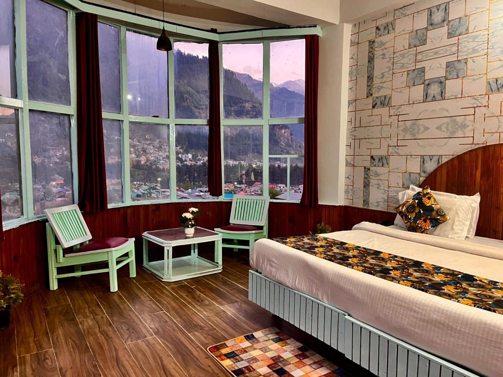 Hadimba Hill View By Hadimba Palace, Manali - Premium Room ! Family Hotel ! Parking ! Near Hadimba Temple Exteriör bild