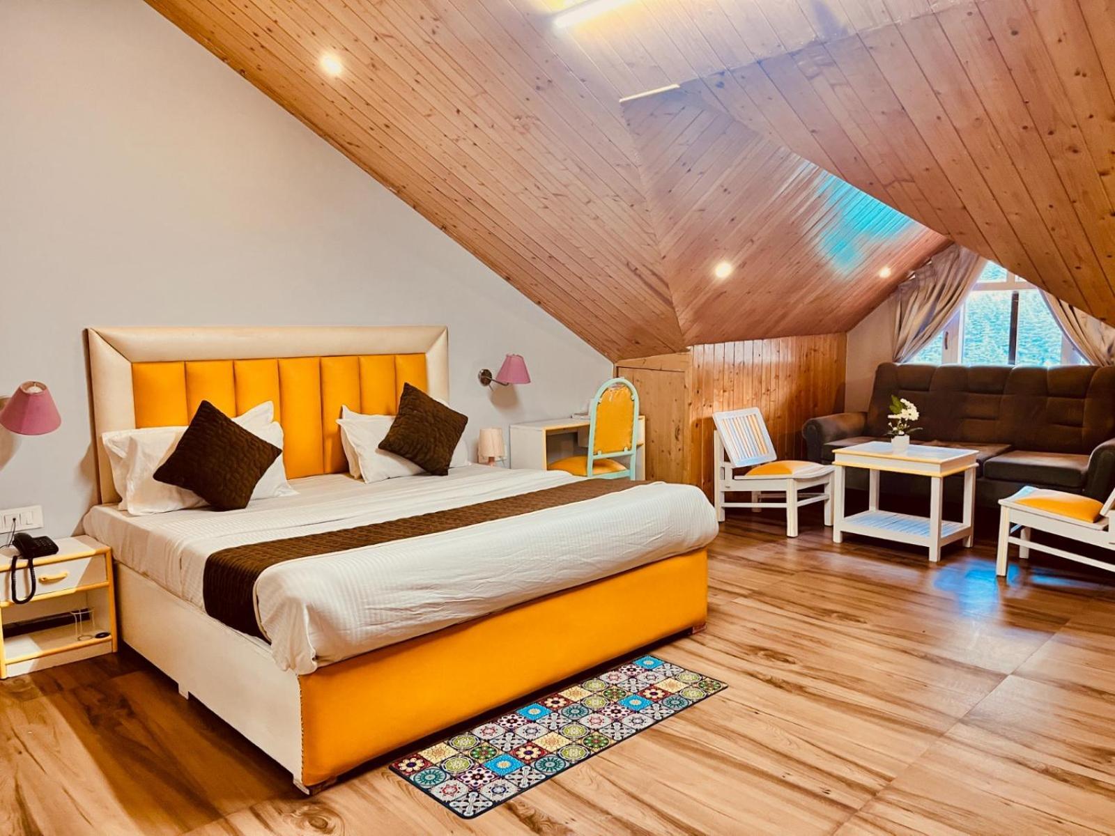 Hadimba Hill View By Hadimba Palace, Manali - Premium Room ! Family Hotel ! Parking ! Near Hadimba Temple Exteriör bild